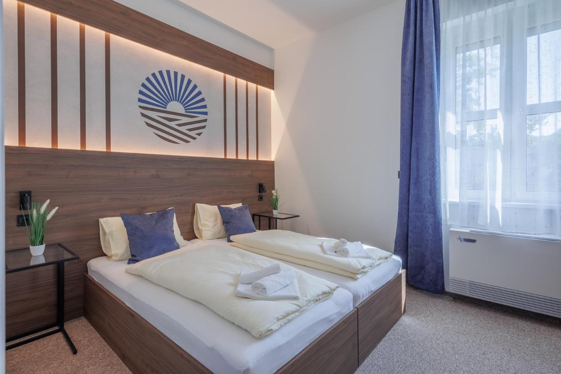 100 Eves Fogado Bed & Breakfast Szatymaz Exterior photo