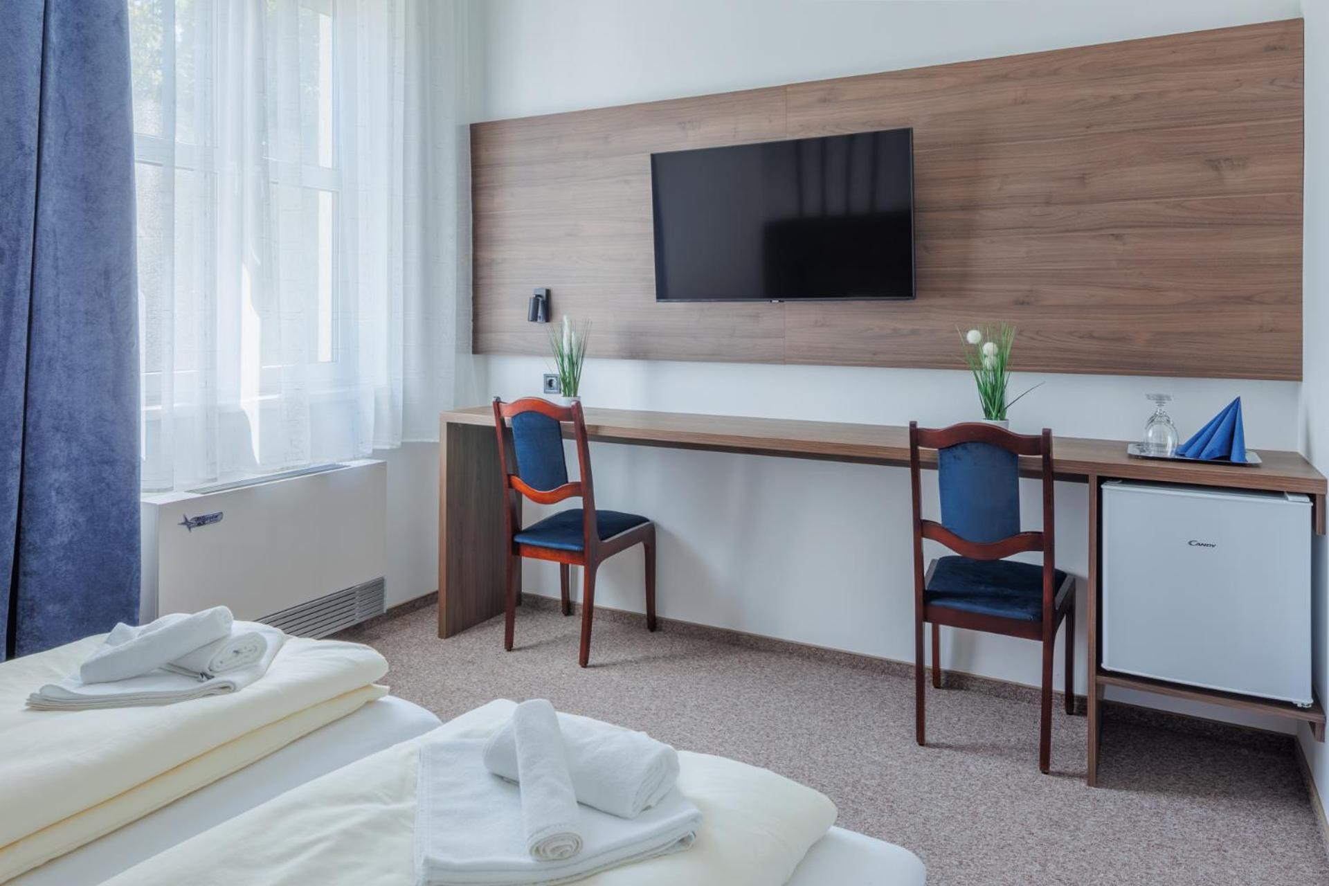 100 Eves Fogado Bed & Breakfast Szatymaz Exterior photo